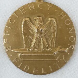 WORLD WAR II GOOD CONDUCT SERVICE MEDAL ORIGINAL (B)